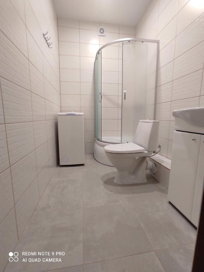 Квартира З Ремонтом Між Залізничним Вокзалом І Центром Lviv Exteriör bild